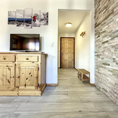 Le Rocher L Pied Des Pistes L 6pers. Apartment *